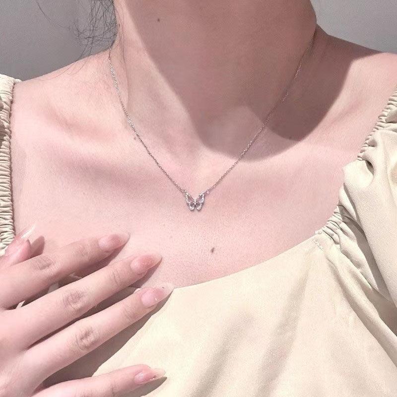 Light Luxury And Simplicity Moonstone Women's Clavicle Chain