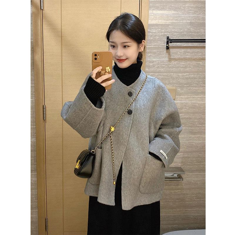 Hepburn Style Gray Woolen Coat For Women