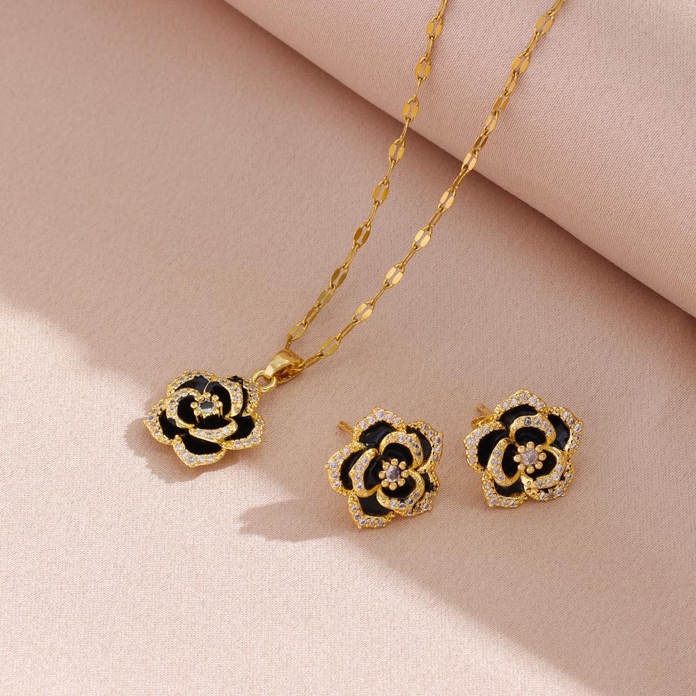 Temperament Entry Lux Micro-inlaid Zirconium Black Rose Necklace